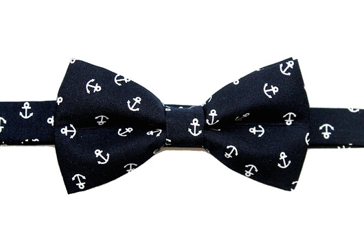 Mucha gotowa bowstyle granatowa w kotwice bowstyle