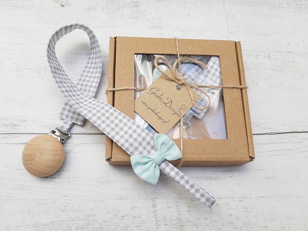 Zawieszka do smoczka grey and white checkered GroKo Design