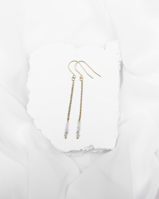 kolczyki pozłacane Delikatne kolczyki Lyra pozłacane z Morganitem.