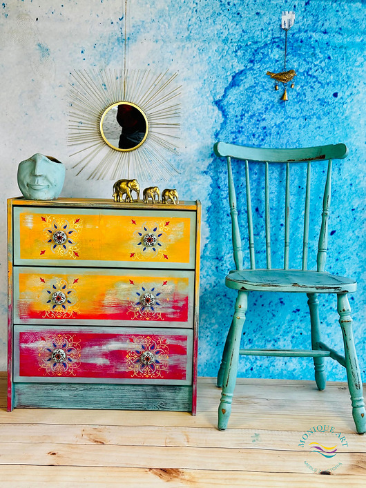 komody Kolorowa komoda w orientalnym klimacie, trzy szuflady, ceramiczne gałki