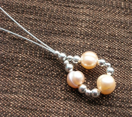 PEARL - W kulkach trzy agis