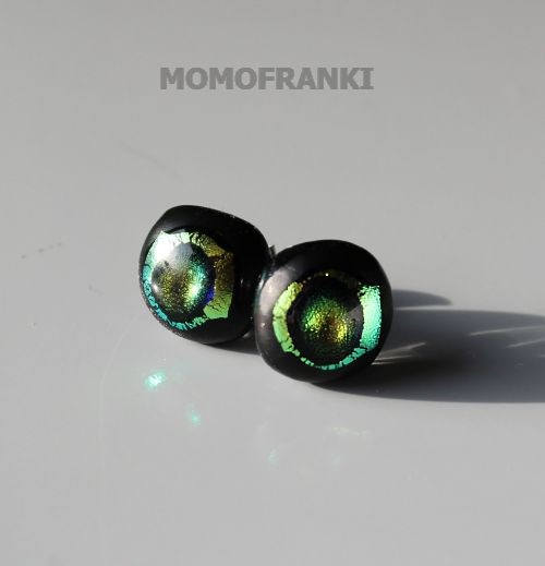 strange eyes momofranki