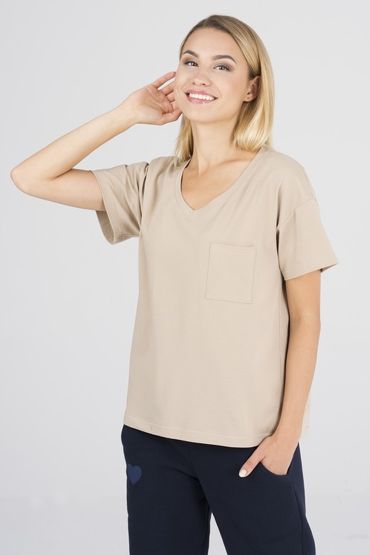 Bluzka z dekoltem v-neck i kieszonką beż Blush Love