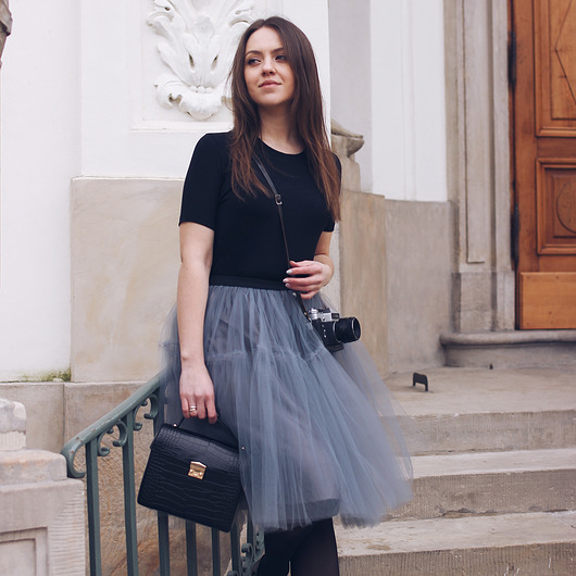 GRACE Grey Olga POKRYWKA