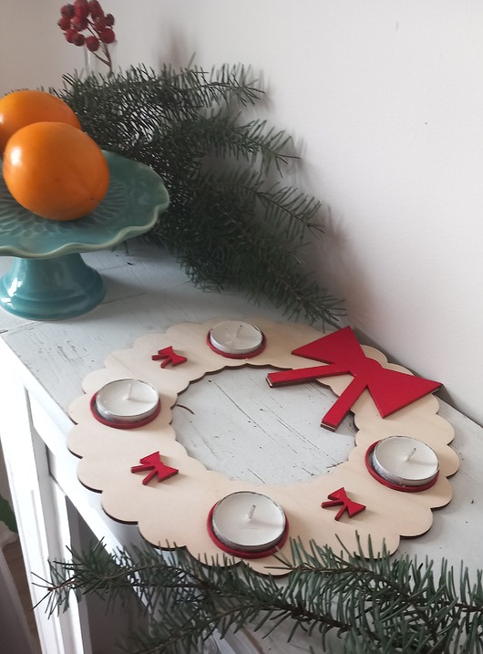 dekoracje świąteczne Świecznik adwentowy na tealight w kształcie wieńca
