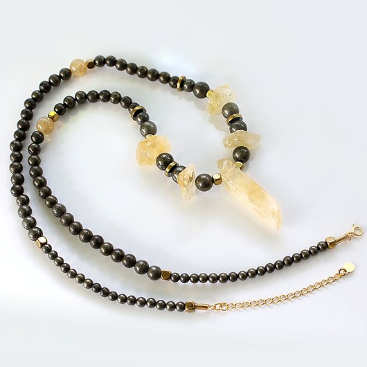 wisiory Dobrostan i Finanse - cytryn, piryt, hematyt