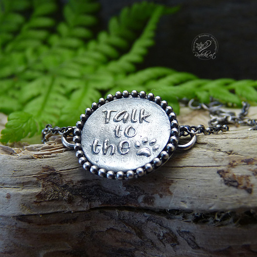 Talk To The...Paw - Bracelet Radecka art