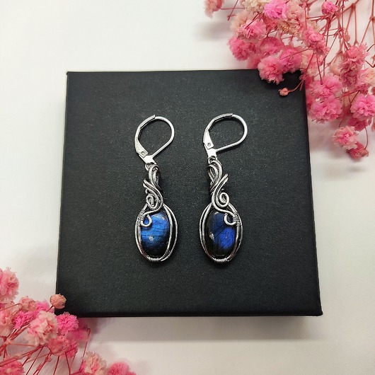 kolczyki z kamieniami Kolczyki Labradoryt stal chirurgiczna handmade wirewrapping