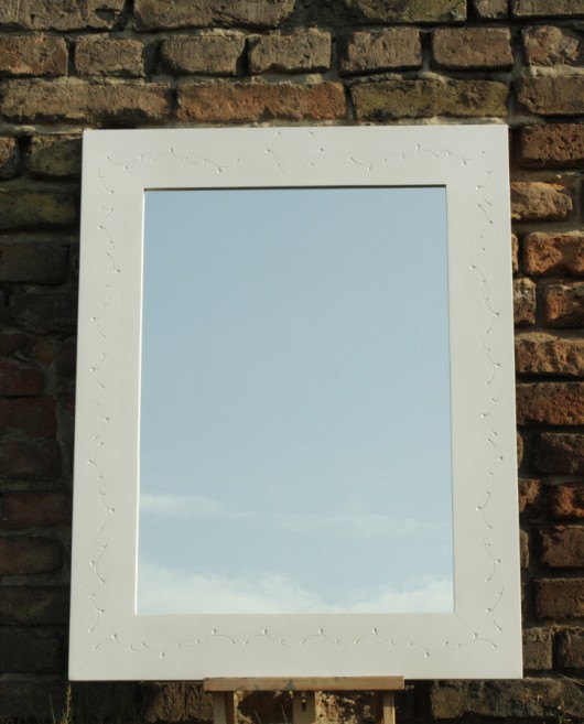 Lustro drewniane, dekoracyjne, białe, 68x88 cm Galeria Drewna