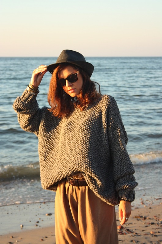 swetry damskie  Szary sweter oversize handmade z wełną
