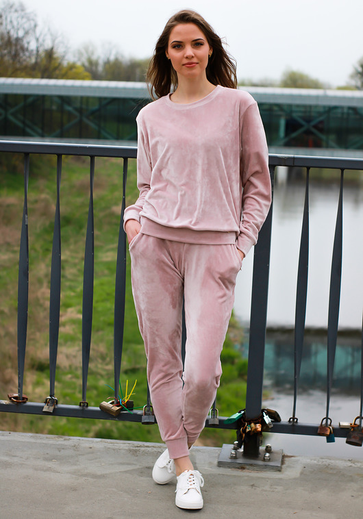 komplety damskie Dres damski,bluza,spodnie,pudrowy róż