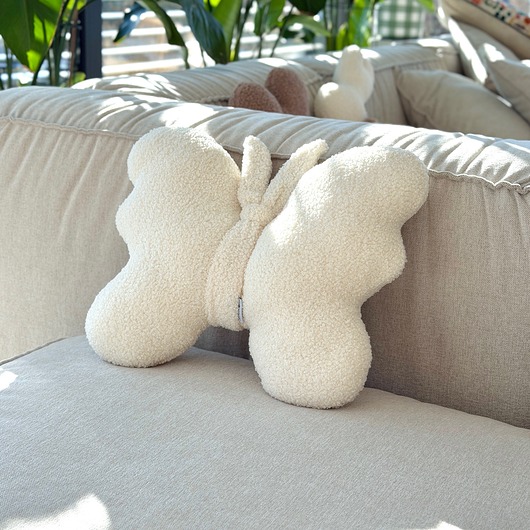 poduszki, poszewki - różne Poduszka motyl boucle off white