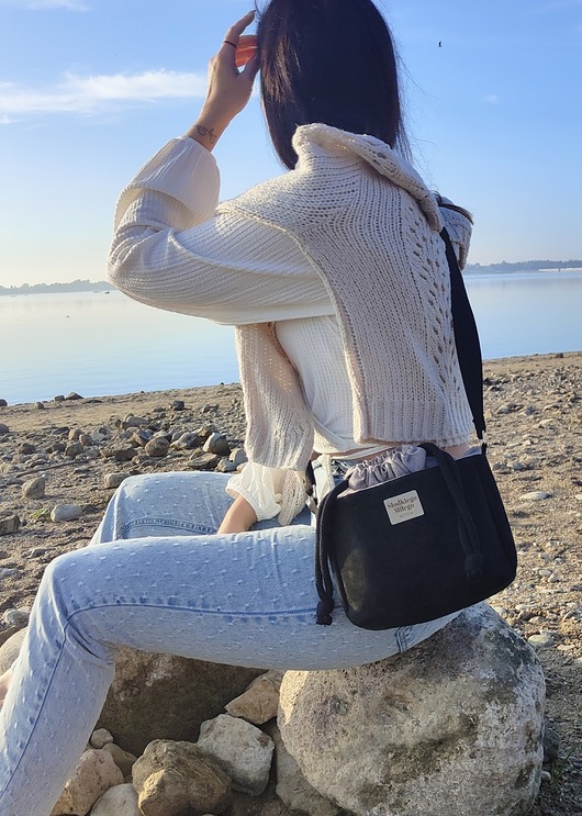 torby na ramię Torebka SOFIA Black-mała, czarna torebka z kominem z nubuku