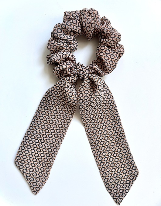gumki do włosów Scrunchie Silver Touch z odwiązywaną szarfą