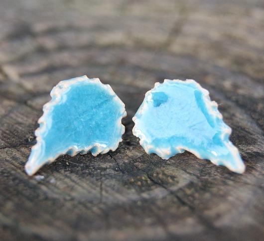 kolczyki ceramiczne Ceramiczne liście pokrzywy - turkusowe kolczyki handmade