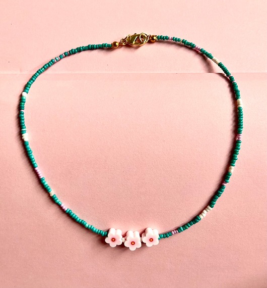 chokery Kwiatowy Choker z koralików