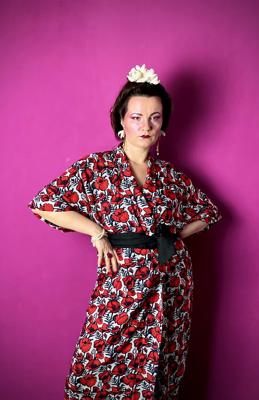 szlafroki damskie KIMONO czerwone / szlafrok ślubny/ sukienka, autorski wzór maki 100% wiskoza