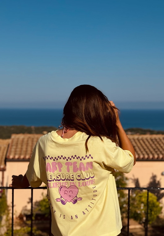 t-shirt damskie Koszulka BOXY organic Heartbreaker bananowa