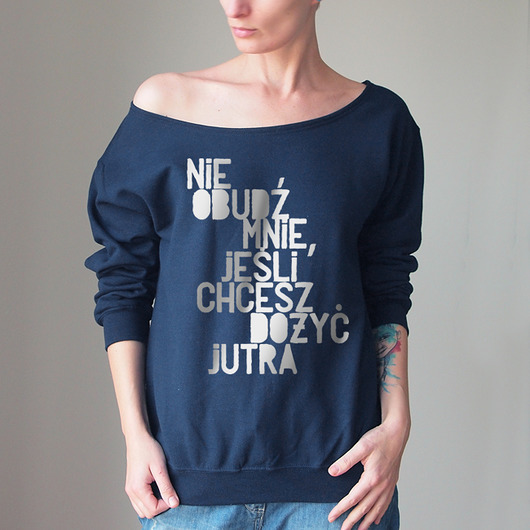 Gruby Oversize Nie obudź mnie Czarna Bluza Max Z ONE MUG A DAY