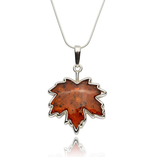 srebrne naszyjniki Naszyjnik- listek klonowy z bursztynu i srebra 925