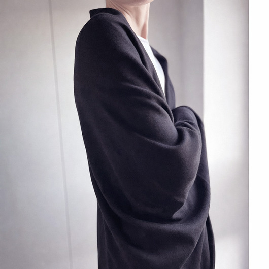 swetry damskie  Sweter wdzianko grubsze czarne