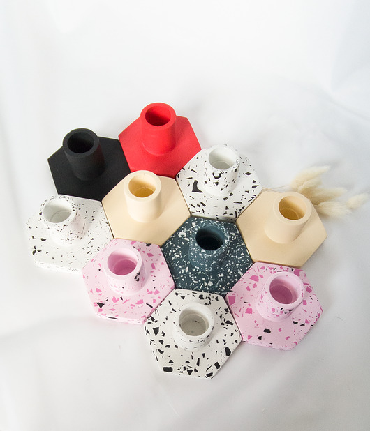 świeczniki i świece Sześciokątny świecznik na wysokie świece