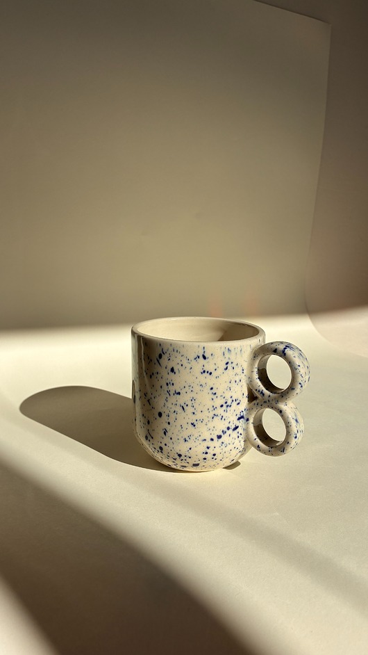 kubki i filiżanki Kubek podwójne ucho  [kolor:  kobaltowe ciapki]  330 ml