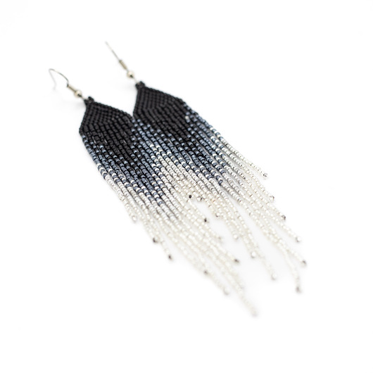 kolczyki - inne Czarno srebrno białe, delikatne kolczyki piórka