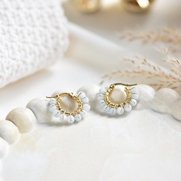 kolczyki z kamieniami Kolczyki koła - otulone jadeitem