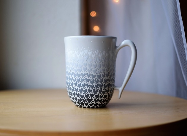 Kubek Ceramiczny Ombre Serduszka Biało Czarny Ceramika Ciepliki