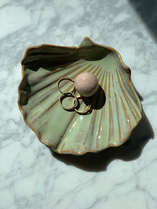 pojemniki na biżuterię Podstawka na Biżuterię Palo Santo Ceramiczna Muszelka Pistacjowa