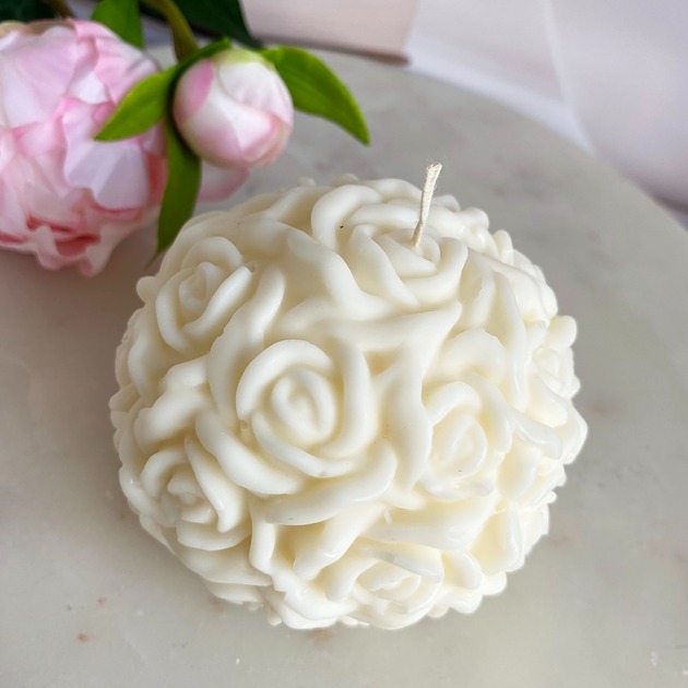 świeczniki i świece Świeca sojowa dekoracyjna "Rose Garden" 84x70mm