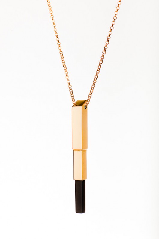 wisiorek z kolekcji EDGY/ Royal/ Daria Siwiak Jewellery
