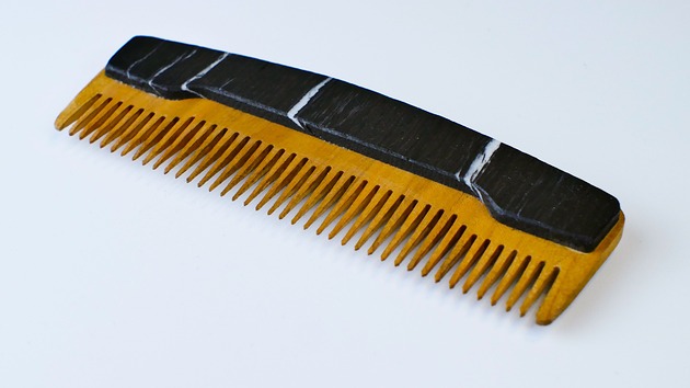 akcesoria różne Grzebień do włosów - drewniany