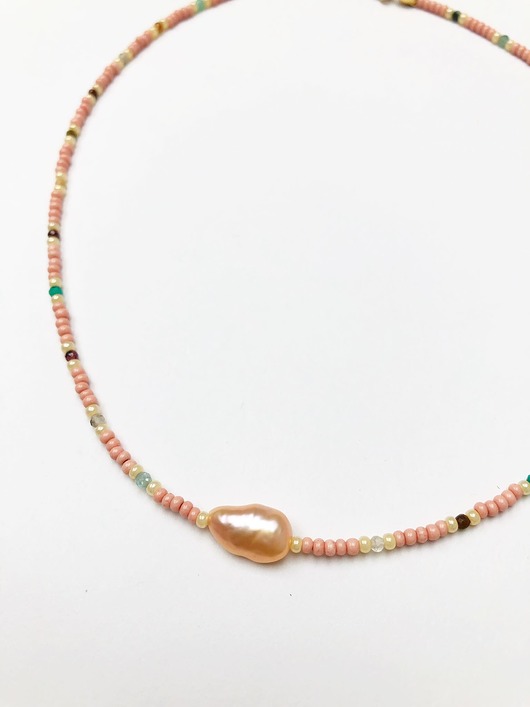 różowy choker z perłą i kamieniami Luna by Sisters