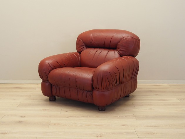 fotele Fotel bordowy, włoski design, lata 70, produkcja: Włochy
