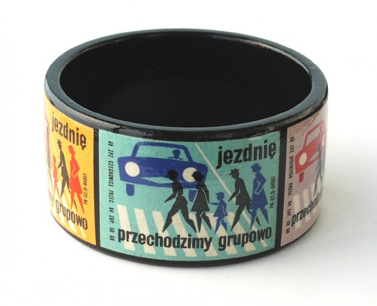 PRL - jezdnię przechodzimy grupowo artrachela