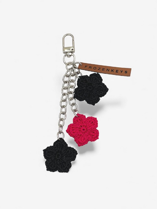 breloki Brelok Trzy Kwiatki - Amarant i Czerń