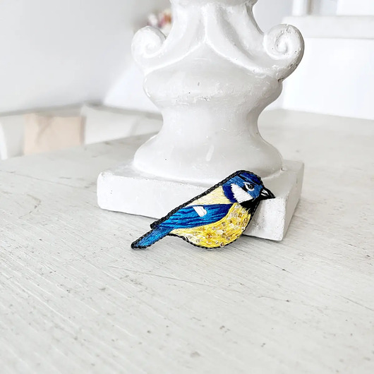 broszki Broszka SIKORKA 4 ręcznie haftowana przypinka polskie ptaki