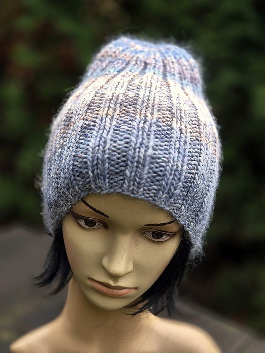 czapki damskie Zimowe niebo / czapka z jedwabiem