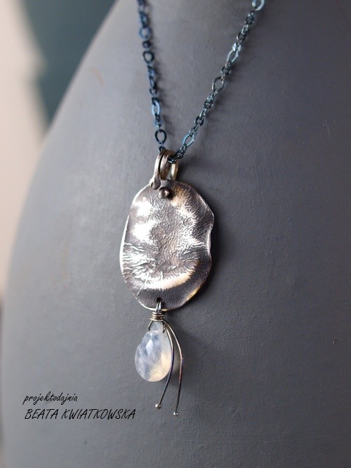 maleńki produkt geotermalny z moonstone Garfish Art Gallery