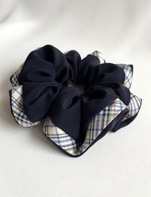 gumki do włosów Granatowa jedwabna gumka do włosów Navy Blue Shine