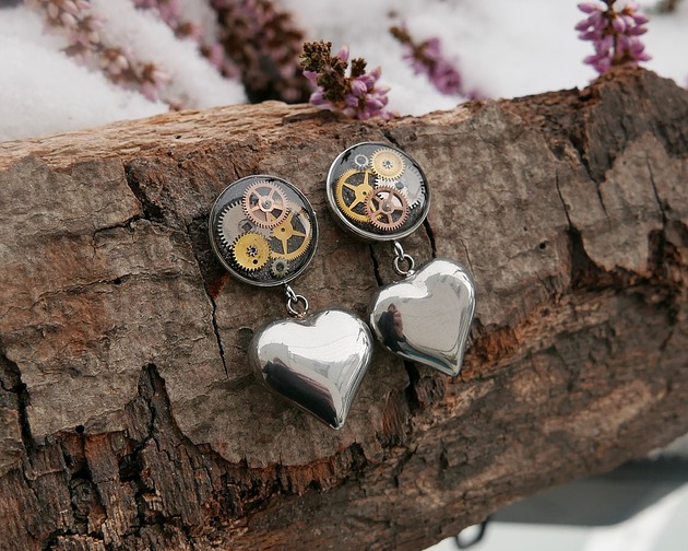 kolczyki z żywicy Kolczyki Silver Hearts 01