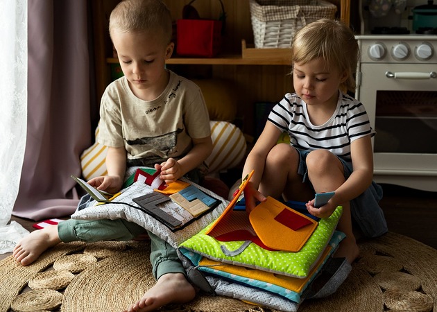 książeczki dla dzieci TimoSimo Książka sensoryczna dla 3 latka