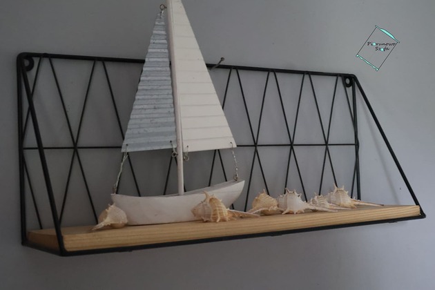 półki Półka wisząca loft drut i drewno czarna