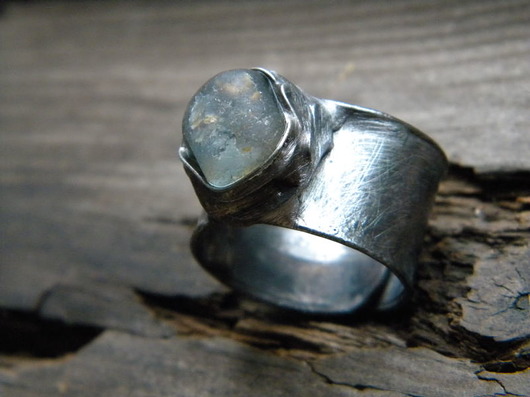 Roman Ancient Ring ;) surowy topaz błękitny Beata Trotter