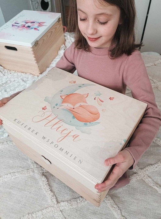 Chrzest - inne LISEK Kuferek wspomnień z metryczką, prezent na chrzest, roczek