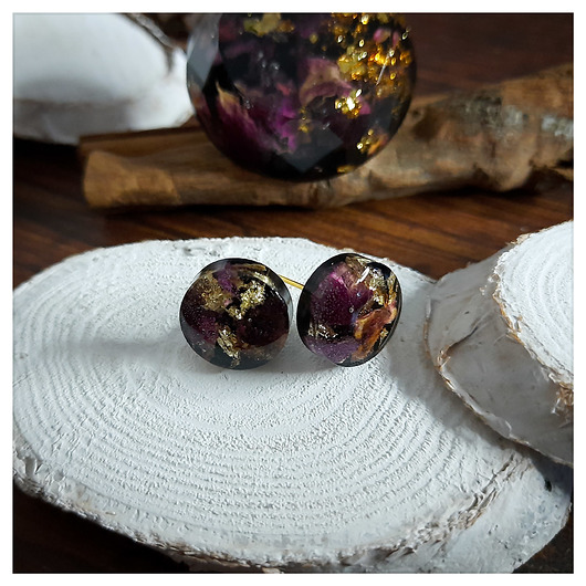 Okrągłe kolczyki sztyfty z różą Figa handmade accessories