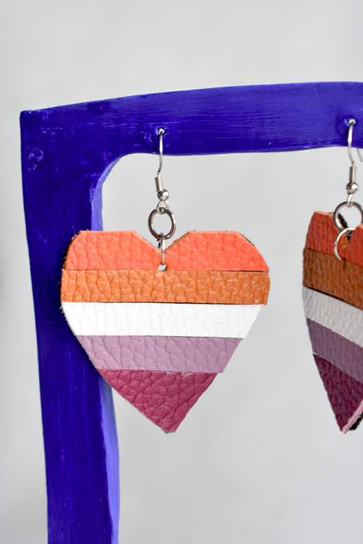 kolczyki - inne Kolczyki flaga lesbijek LGBT