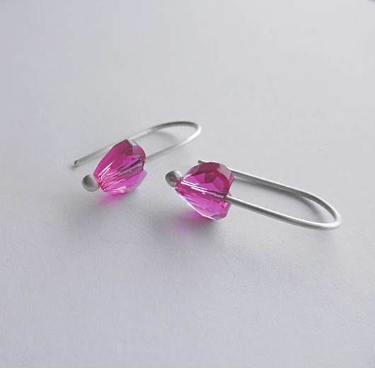 kolczyki z kamieniami Kolczyki serduszko